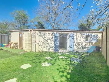 Gîte pour 4 personnes, avec terrasse ainsi que vue et jardin dans Le Pin (Seine-et-Marne)