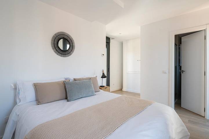 Ganze Wohnung, Cuatro Caminos - 1 Bedroom penthouse duplex in Tetuán, Madrid