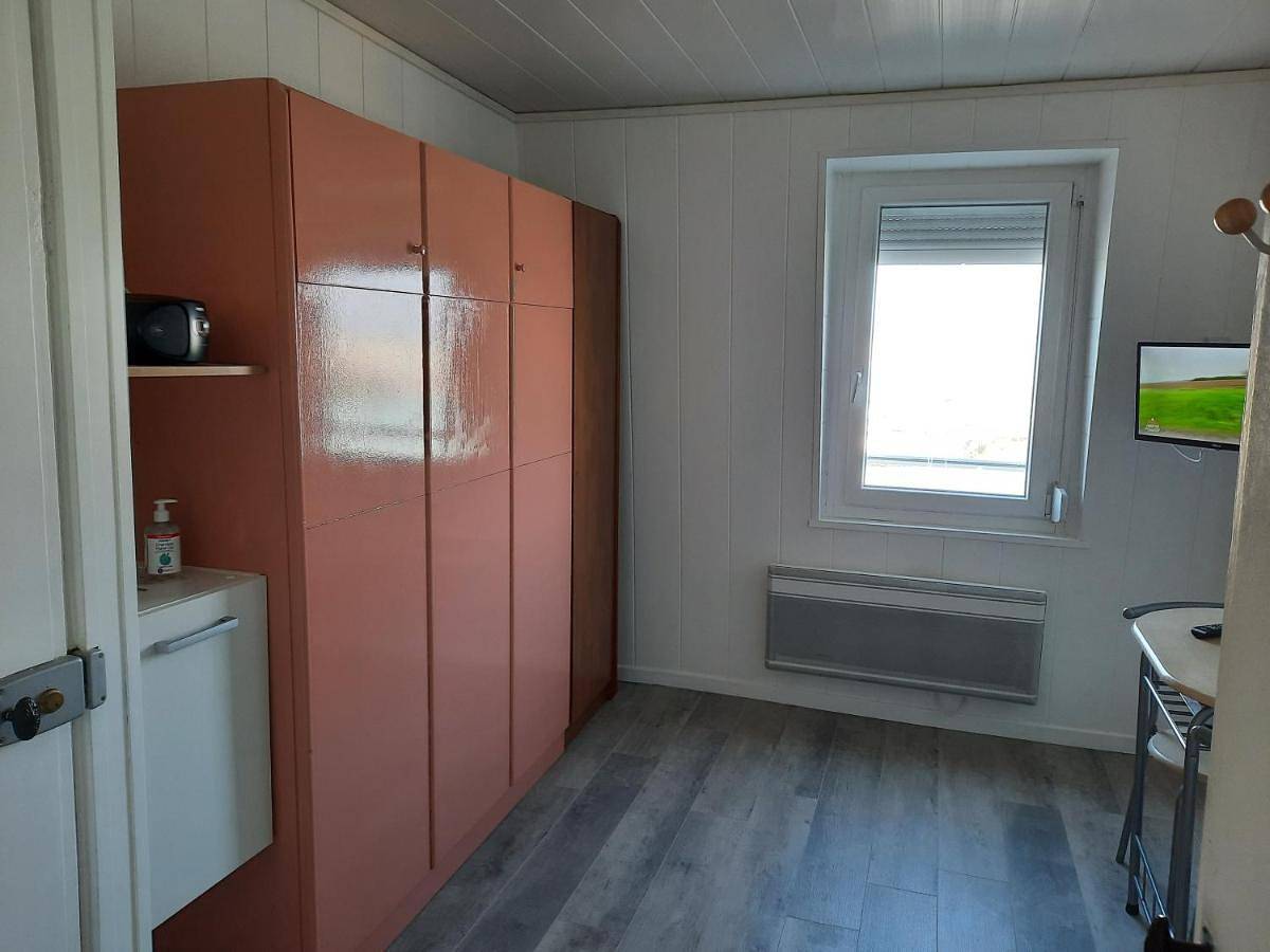 Appartement entier, One-Bedroom Apartment in Le Tréport, Région de Dieppe