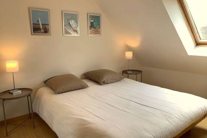 Charming villa - beaches 5 minutes away in Carolles, Côte de la Déroute