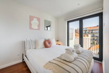 Holiday Rental for 4 People in Bonfim, Porto District, Photo 1