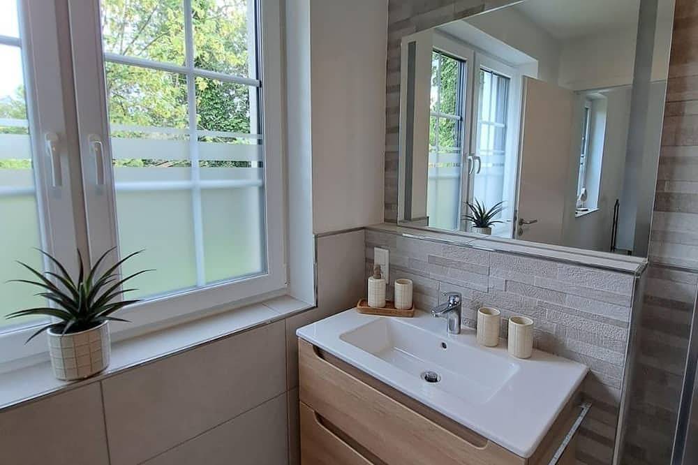 Ganze Wohnung, Ferienwohnung Mee(h)rzeit - Appartement/Fewo, Dusche und Bad, Wc, 2 Schlafräum in Tossens, Butjadingen