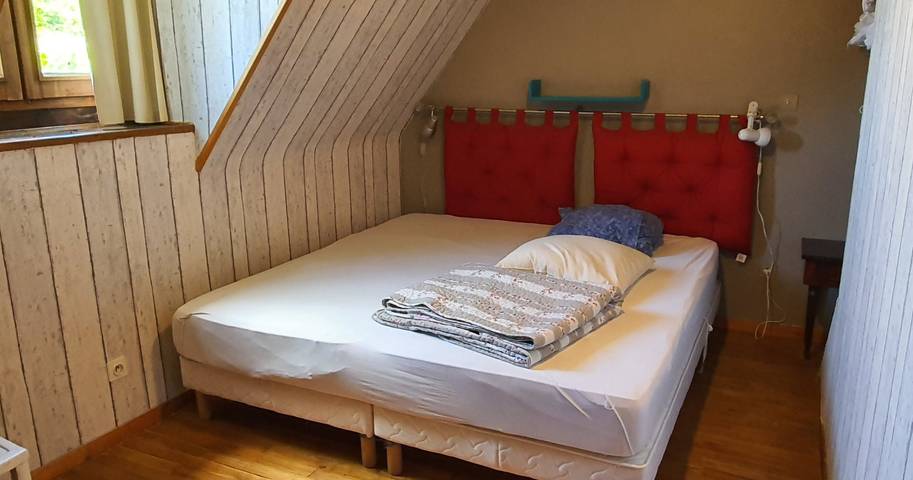 Gîte pour 6 personnes, avec terrasse et piscine à Rouffignac-Saint-Cernin-de-Reilhac - 4