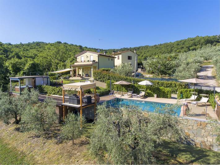 Ferienhaus für 4 Personen, mit Whirlpool und Terrasse sowie Garten und Sauna in Pergine Valdarno