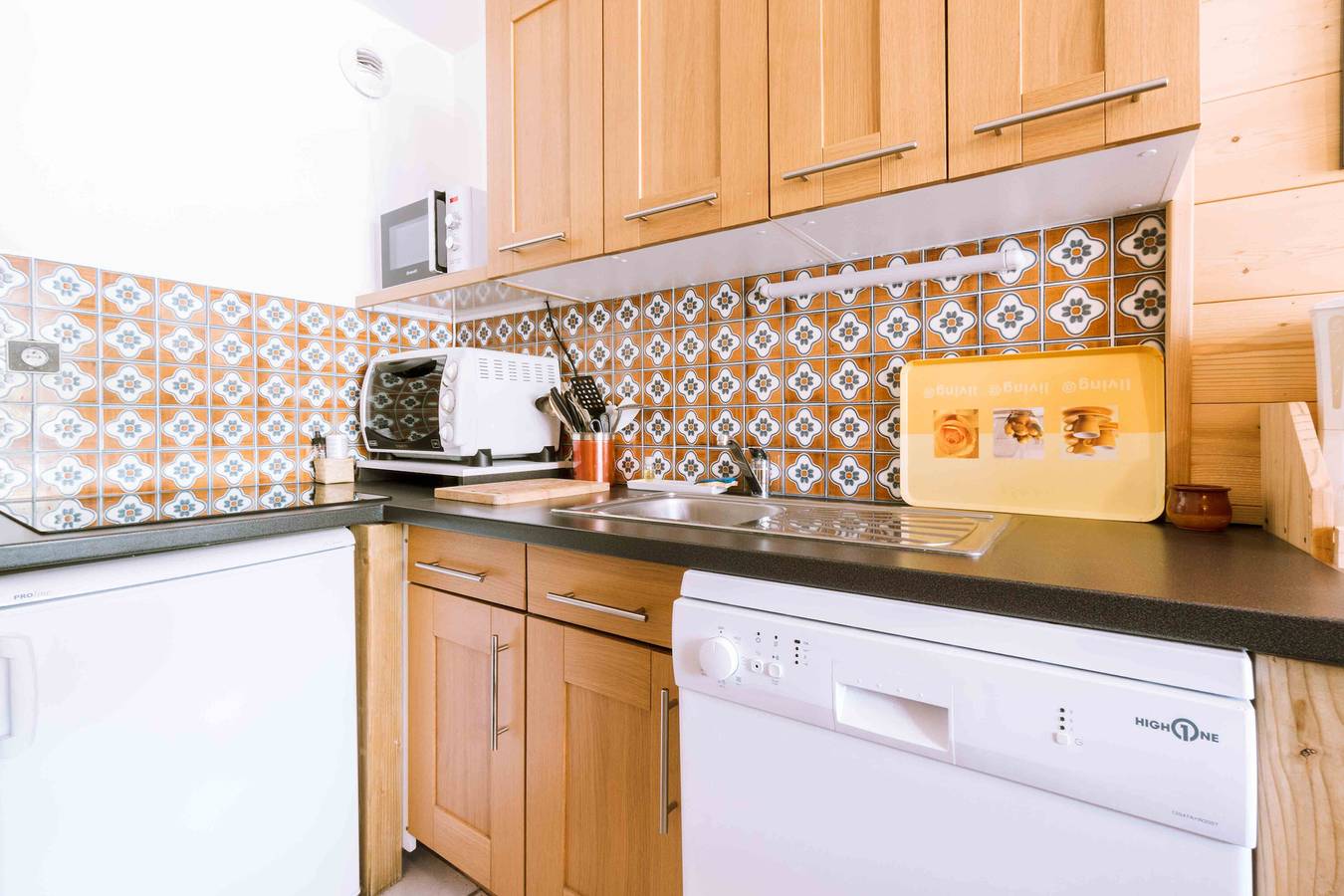 Appartement entier, Appartement 'Location Neron' avec vue sur montagne et balcon in Saint-Martin-de-Belleville, Les Trois Vallées