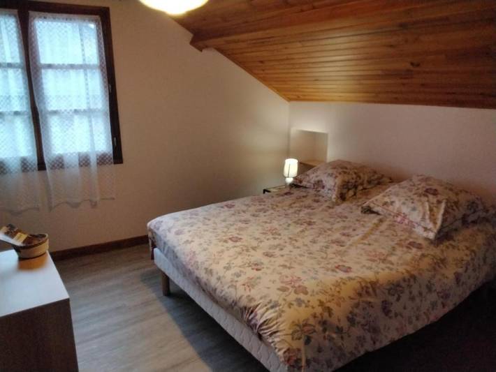 Hôtel pour 2 personnes, avec terrasse, animaux acceptés dans Lac du Barrage de Grandval - 3