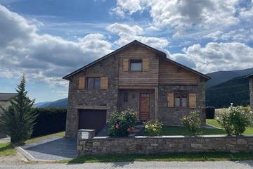 Gîte pour 8 personnes, avec jardin et terrasse à Saint-Pierre-dels-Forcats