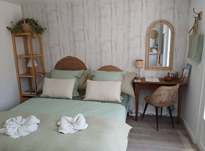 Location de vacances pour 2 personnes, avec terrasse à Rochefort - 2