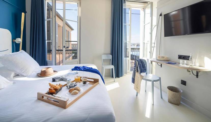 Hôtel pour 2 personnes, avec terrasse et piscine