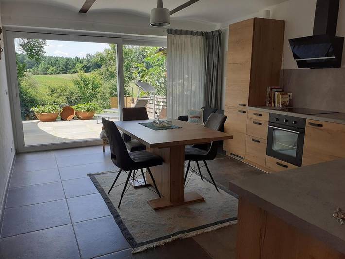 Ferienwohnung für 5 Personen, mit Terrasse und Garten sowie Ausblick in Bad Blumau
