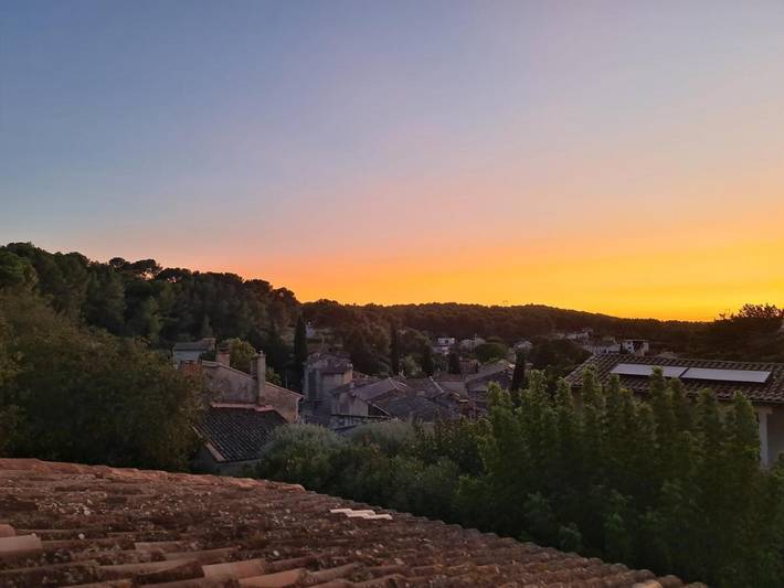 Gîte pour 5 personnes, avec vue ainsi que jardin et piscine, animaux acceptés à Barbentane - 3