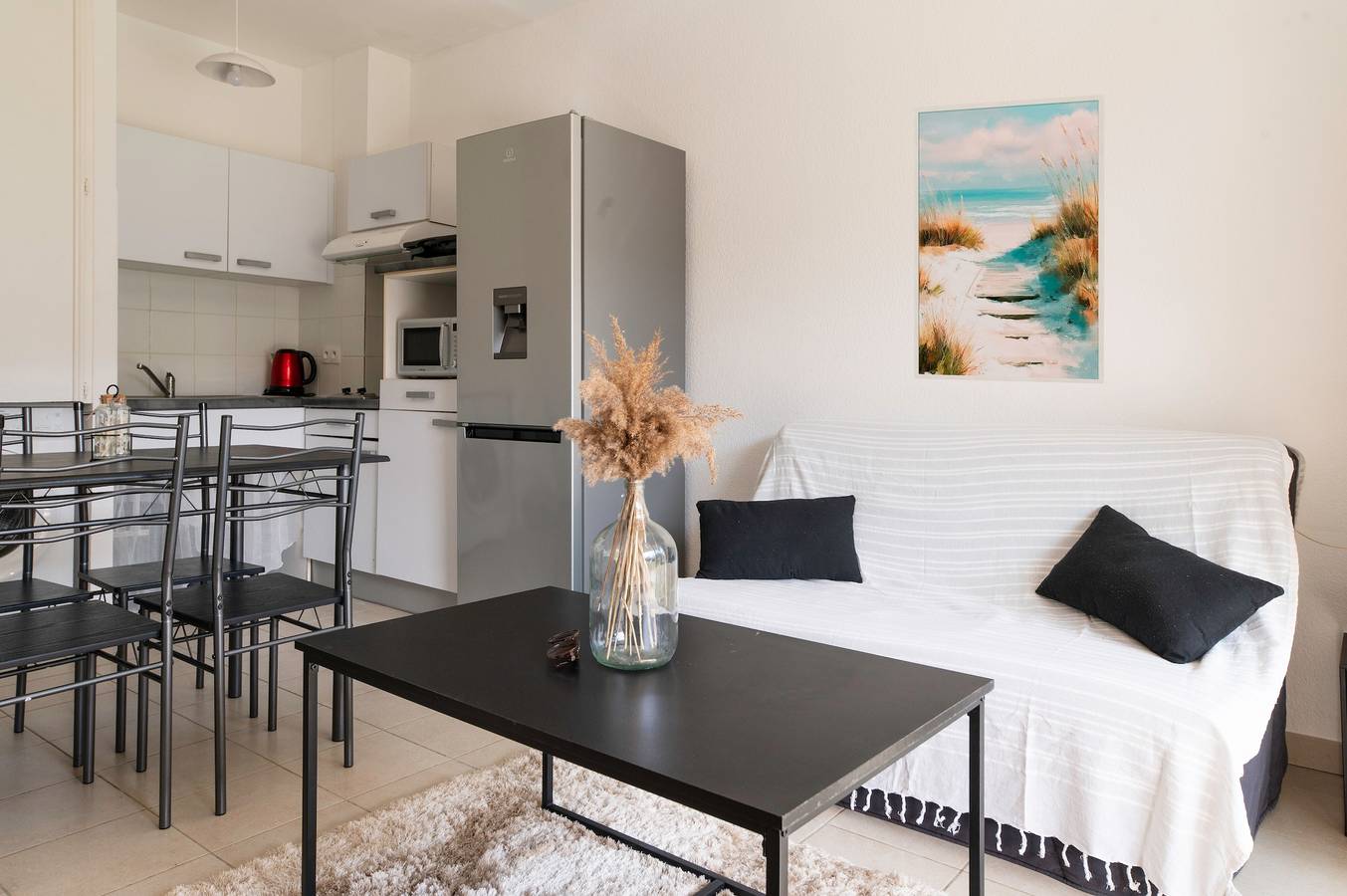 Apartamento entero, Apartamento 'Chez Lena' a 100 m del mar, piscina compartida, Wi-Fi y aire acondicionado in Poggio-Mezzana, Región de Corte