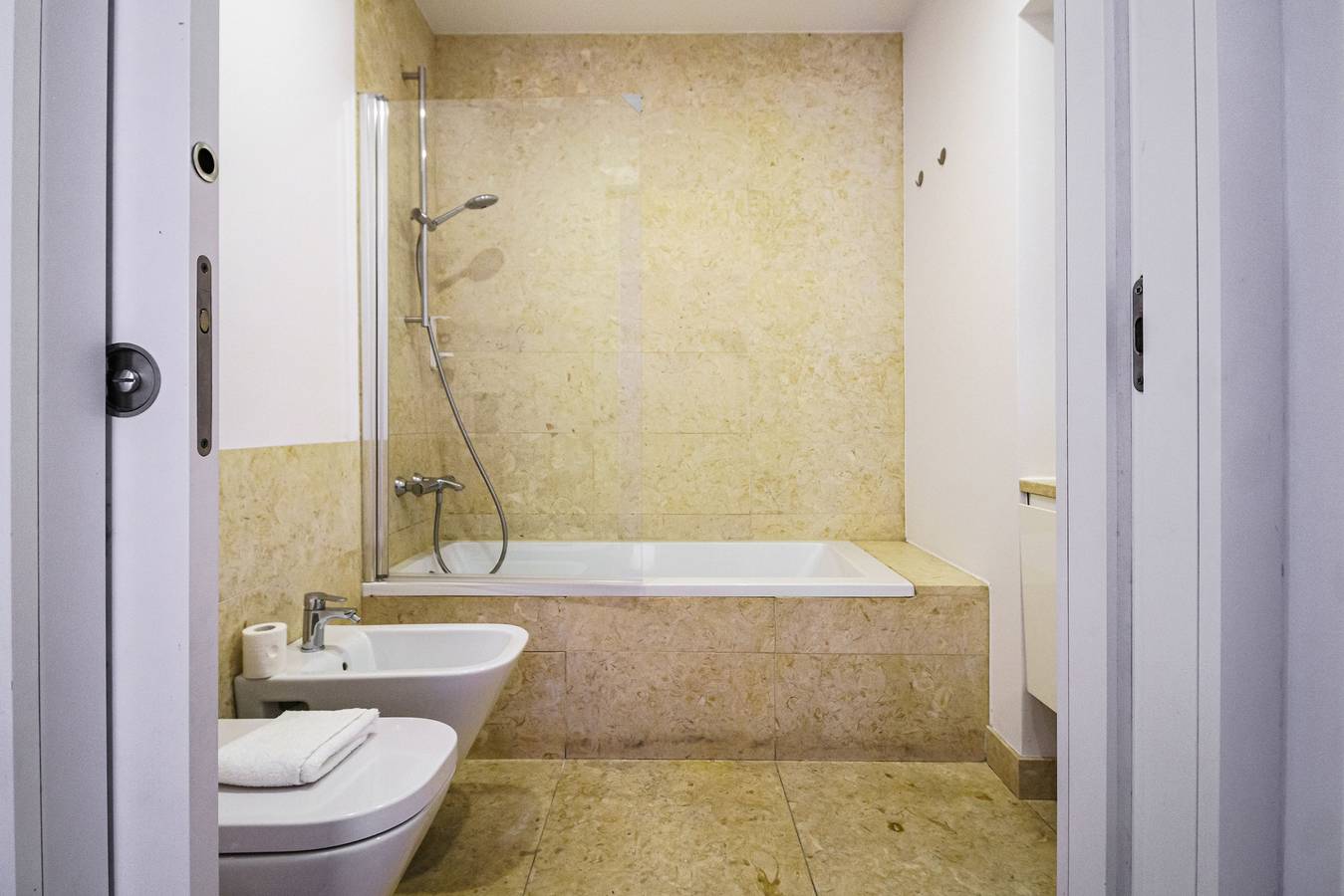Appartement entier, Casa do Beco: Coração de Arroios & Vista Caste in Santa Maria Maior, Costa de Lisboa