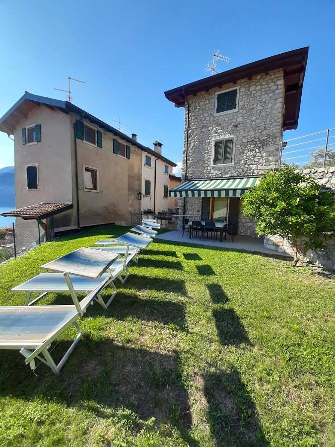 Casa/Villa Sommavilla in Brenzone, Gardasee-Berge