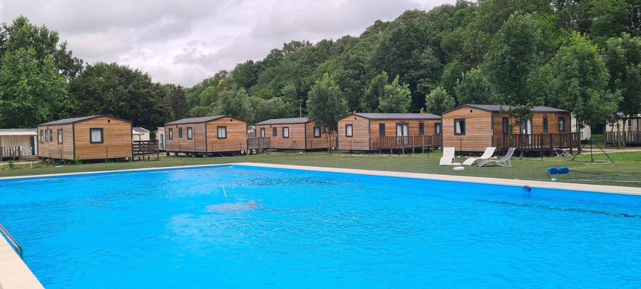 Camping Le Pré Cathare in Lavelanet, Ariège