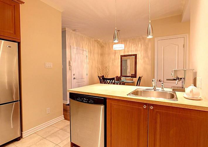 Gîte pour 4 personnes, avec terrasse et piscine à Montréal - 2