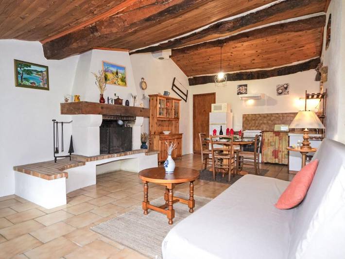 Location de vacances pour 4 personnes, avec jardin, animaux acceptés à Roche-Saint-Secret-Béconne - 2