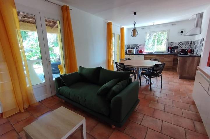 Maison de vacances pour 4 personnes, avec jardin ainsi que terrasse et piscine - 1