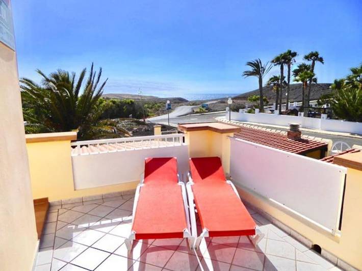 Gîte pour 3 personnes, avec vue ainsi que terrasse et vue sur le lac, animaux acceptés à La Pared - 3