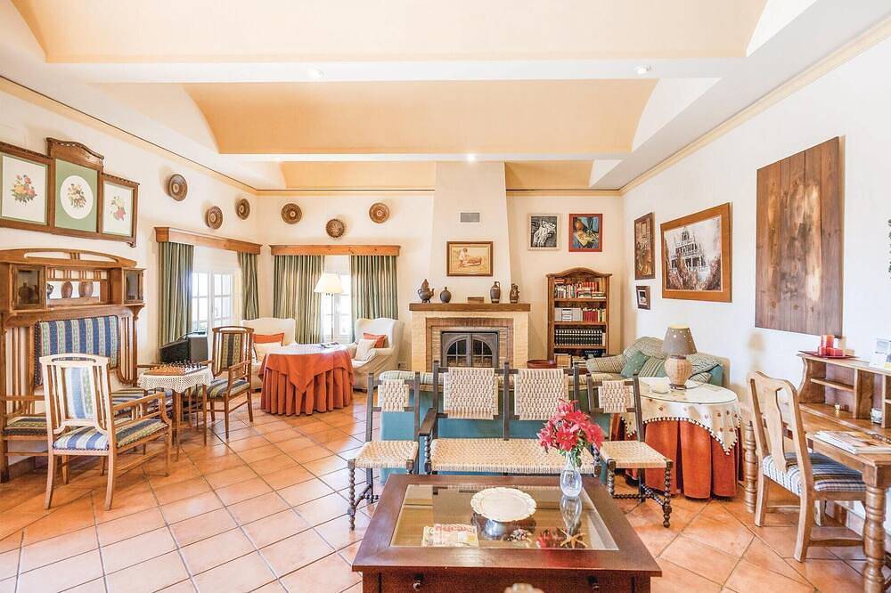 Stunning home in Constantina in Constantina, Sierra Morena