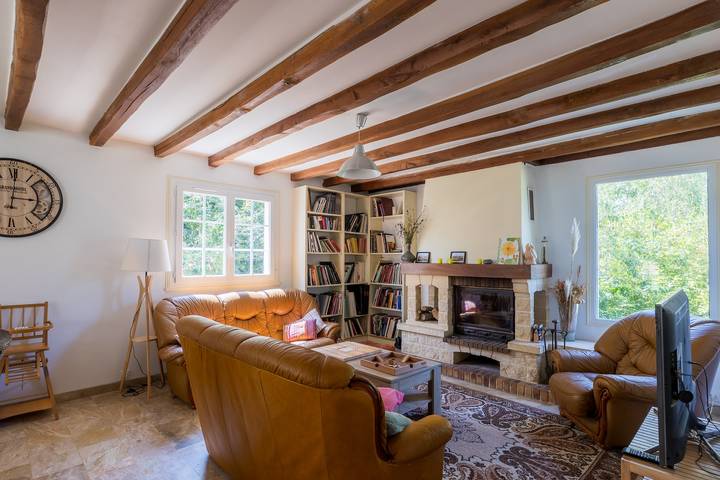 Location de vacances pour 12 personnes, avec terrasse et jardin dans Charny-Orée-de-Puisaye - 3