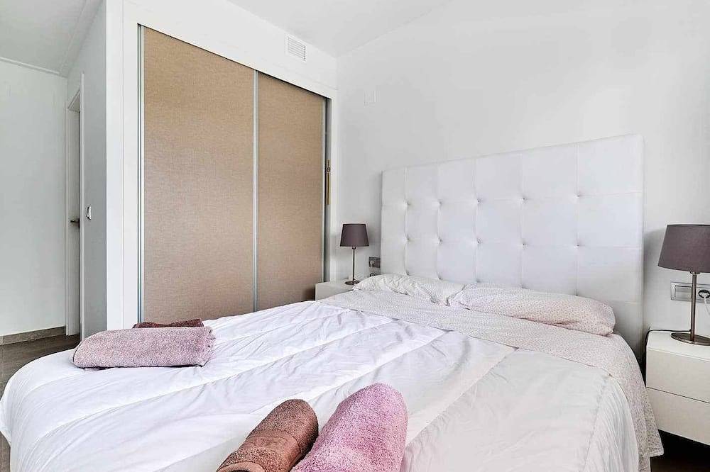Entire apartment, Villa Amalia 43 - Ground floor with garden in Mar Azul Torrevieja, Torrevieja