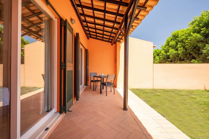 Apartamento entero, Apartamento de vacaciones para 4 personas con jardín in Aroeira, Charneca de Caparica e Sobreda