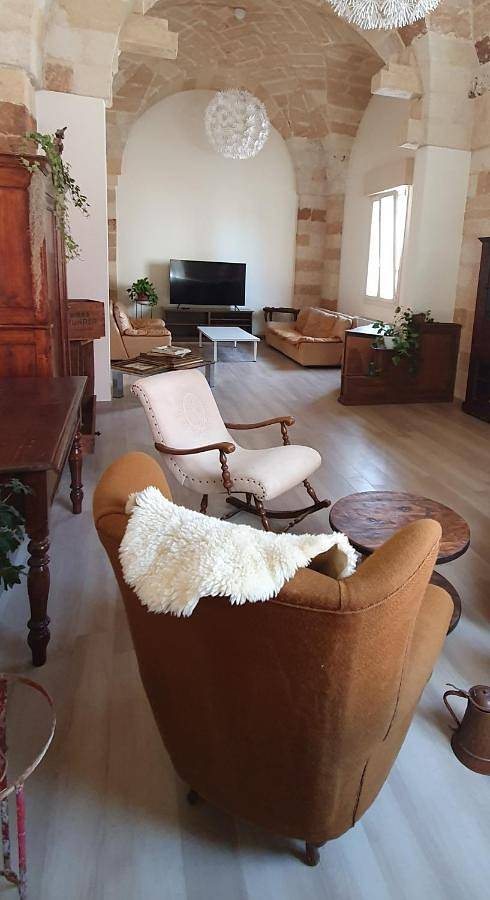Ferienhaus für 8 Personen, mit Terrasse und Pool