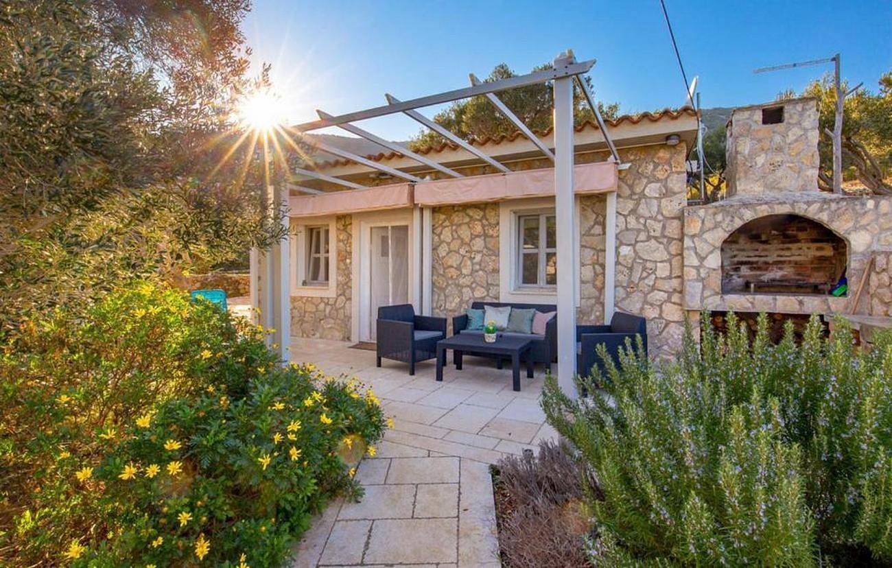 2-Zimmer-Haus mit Terrasse und Meerblick Sveti Jakov (Losinj) K-24017 in Cunski, Kvarner Inseln