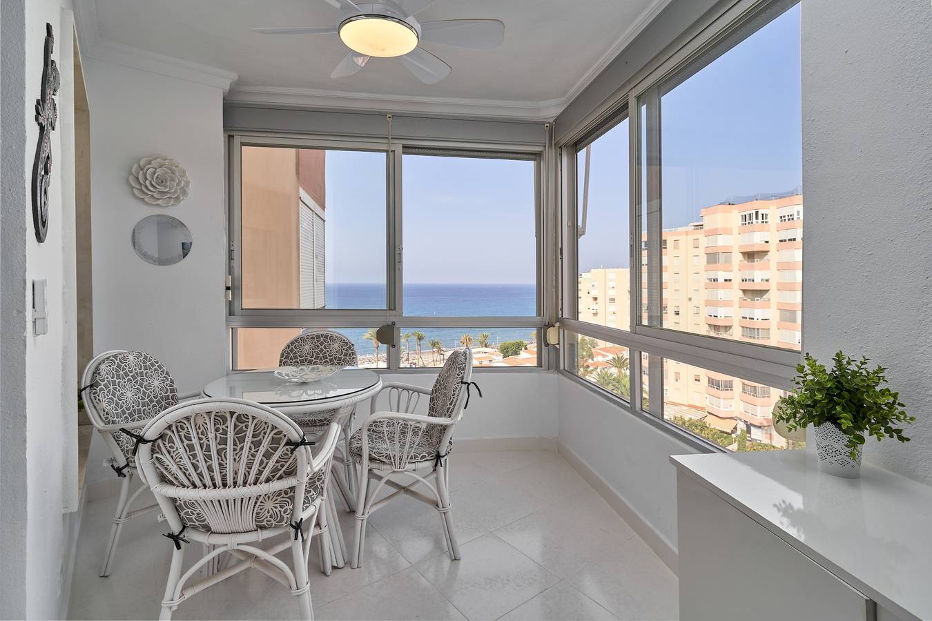 Estudio entero, Estudio "Great Views Studio A84" cerca de la playa con piscina compartida y Wi-Fi in Torrox Costa, Torrox