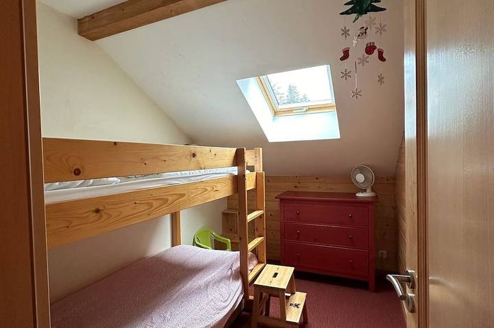 Gîte pour 6 personnes, avec Terrasse à Liézey - 4