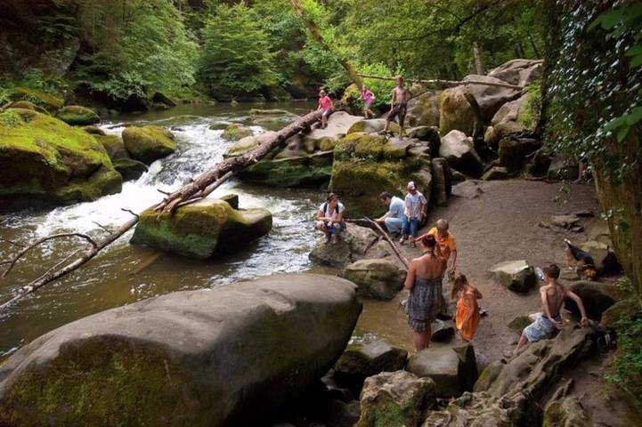 Zelt für 5 Personen, mit Terrasse und Pool sowie Garten in Rheinland-Pfalz - 2