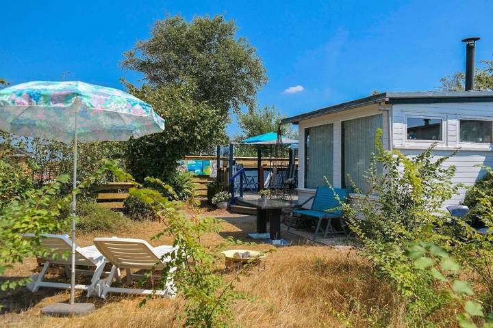 Ferienwohnung für 2 Personen, mit Terrasse in Anjum
