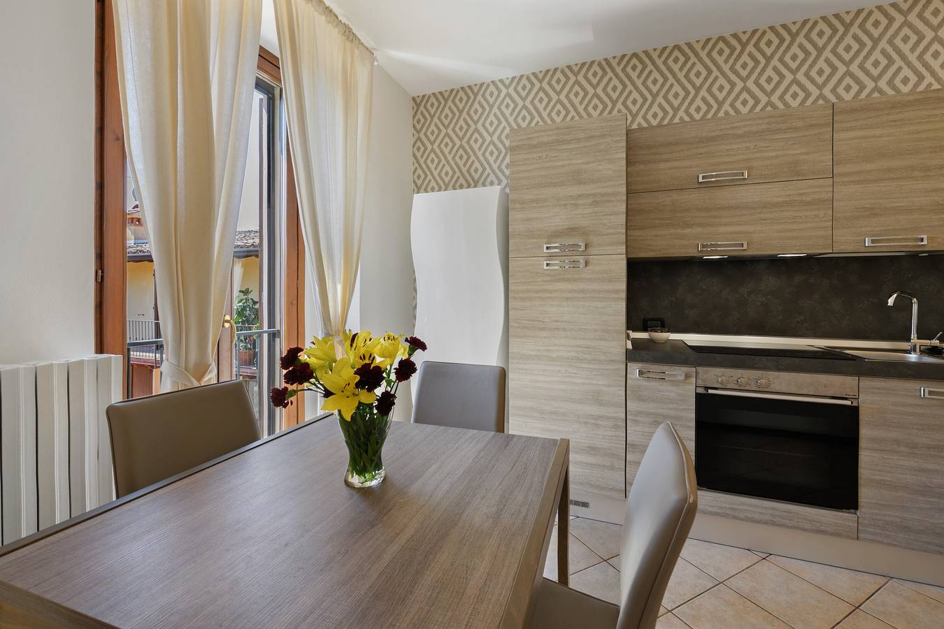Ganze Wohnung, Apartment 'Nina' mit Wlan und Klimaanlage in Polpenazze del Garda, Gardasee-Berge