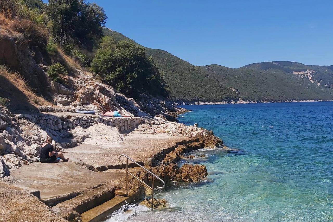 Ganze Wohnung, Studio with Terrace in Cres Stadt, Cres