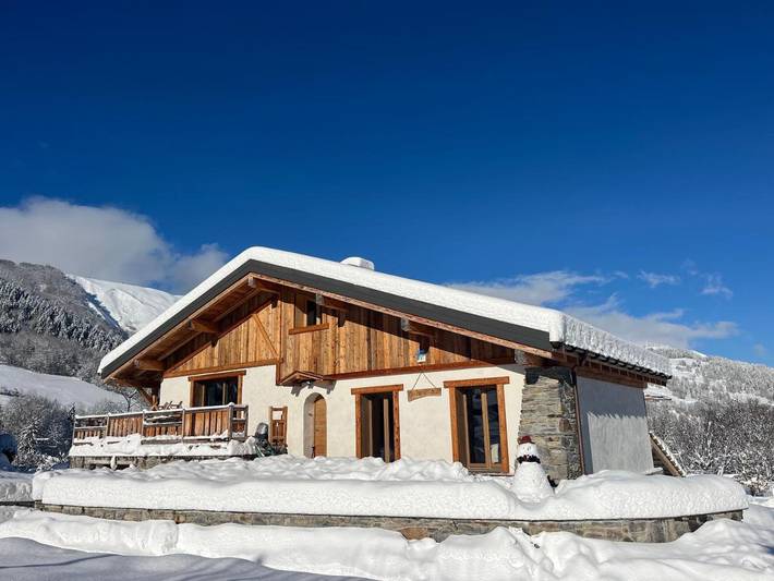 Chambre d’hôte pour 4 personnes, avec Terrasse ainsi que Jardin et Vue à Villarlurin