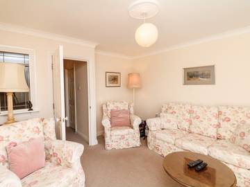 Holiday Rental for 6 People in Seaton, Jurassic Coast, Photo 3