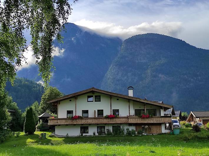 Ferienwohnung für 4 Personen, mit Balkon und Terrasse sowie Garten in Sankt Martin bei Lofer
