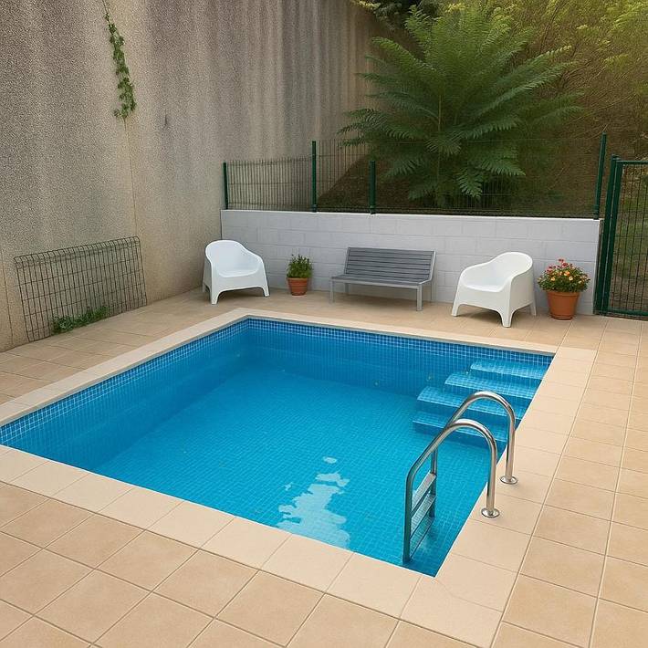 Casa de vacaciones para 6 personas, con piscina además de jardín y vistas, Se admiten mascotas en Cuenca de Pamplona