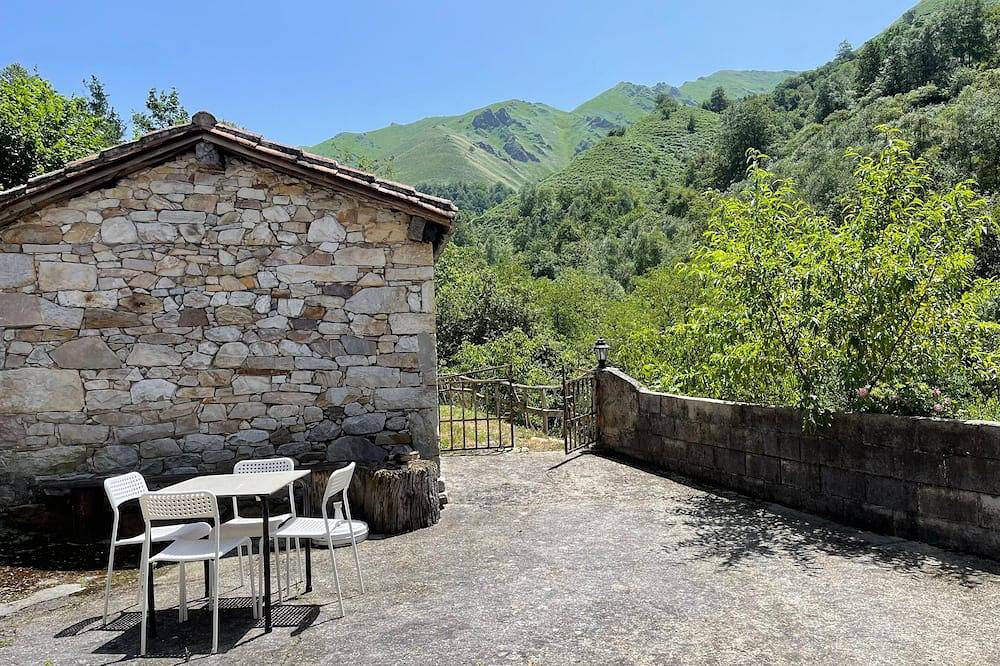 El Pedrosu in Piloña, Sierra del Sueve