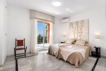 Villa für 14 Personen in El Candado, Malaga, Bild 1