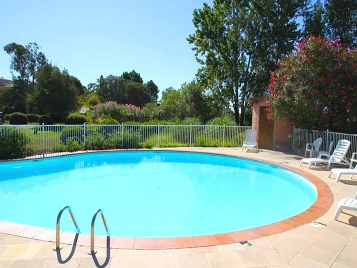 Gîte pour 6 personnes, avec balcon et piscine, animaux acceptés à Zonza - 4