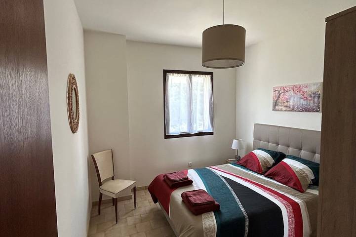 Location de vacances pour 8 personnes, avec terrasse, animaux acceptés à Contes - 3