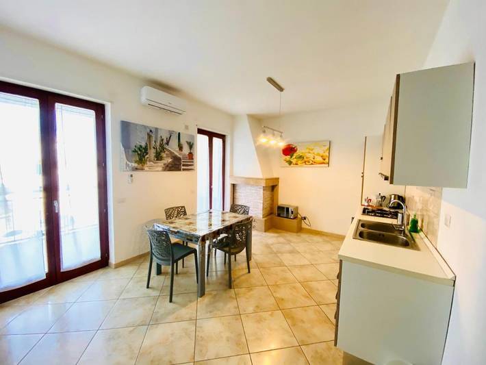 Gîte pour 17 personnes, avec balcon, animaux acceptés à Noicàttaro - 2