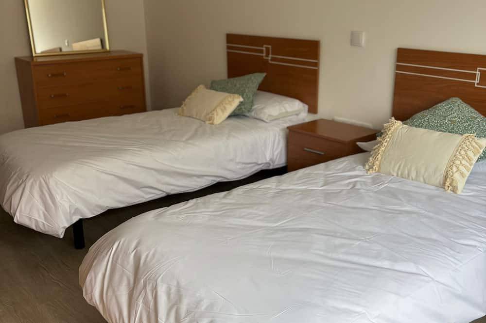 Appartement entier, Excellent 3-bedroom apartment in Foz in the center of town near the beach in Foz, A Mariña Lucense