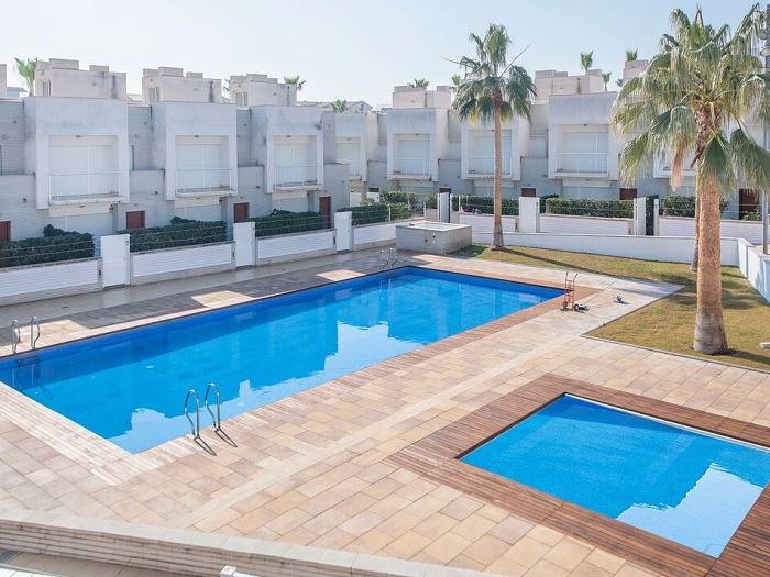Location de vacances pour 6 personnes, avec Balcon et Terrasse ainsi que Jardin et Bassin pour enfant à Altafulla - 2