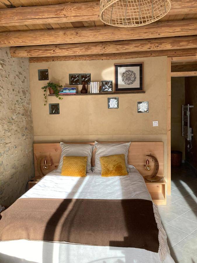 Gîte pour 2 personnes, avec vue et terrasse à Saint-Pierre-d'Allevard - 2