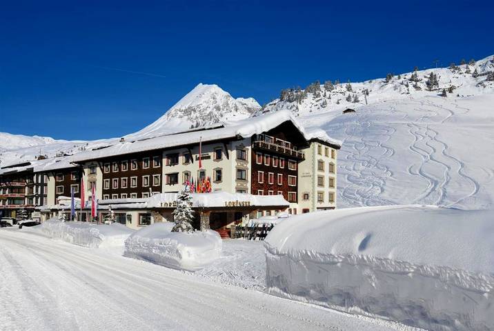 Hôtel pour 2 personnes, avec vue et jardin ainsi que piscine et sauna, animaux acceptés dans Zurs