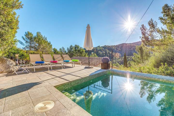 Bela casa de férias Miravall com vista para a montanha in Puigpunyent, Maiorca (Oeste)
