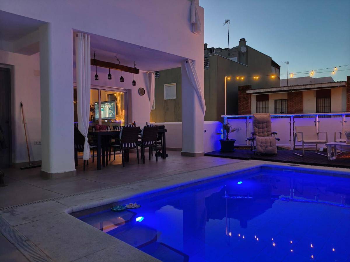 Casa Alhamar con piscina climatizada privada in Punta Umbría, Costa de la Luz